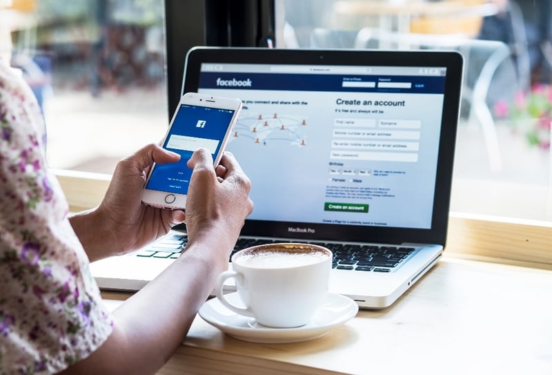 experience-client-reseaux-sociaux