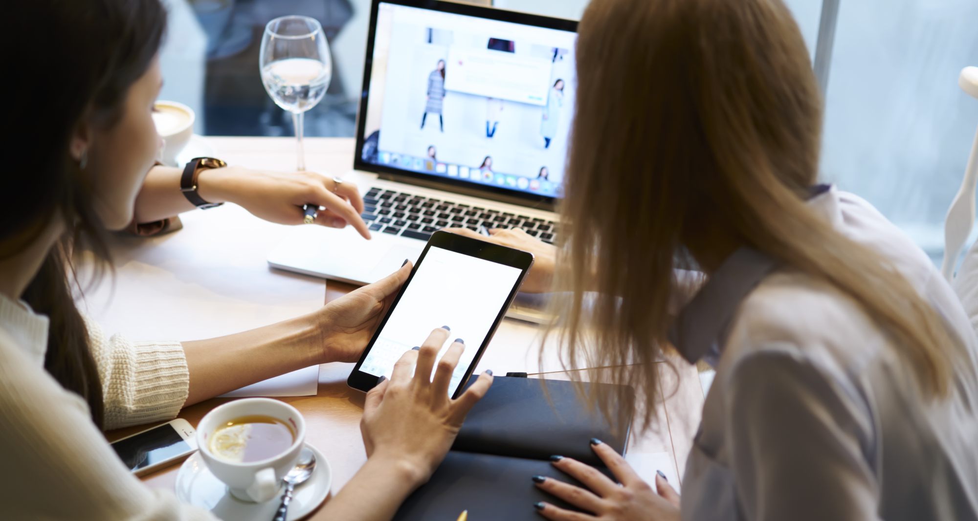 comment-attirer-des-visiteurs-sur-son-site-web-a-la-reunion